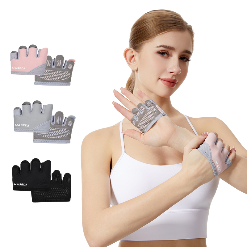 Pair of Fitness Fingerless Glo - مراجعة Pilates With Yoga وسعره