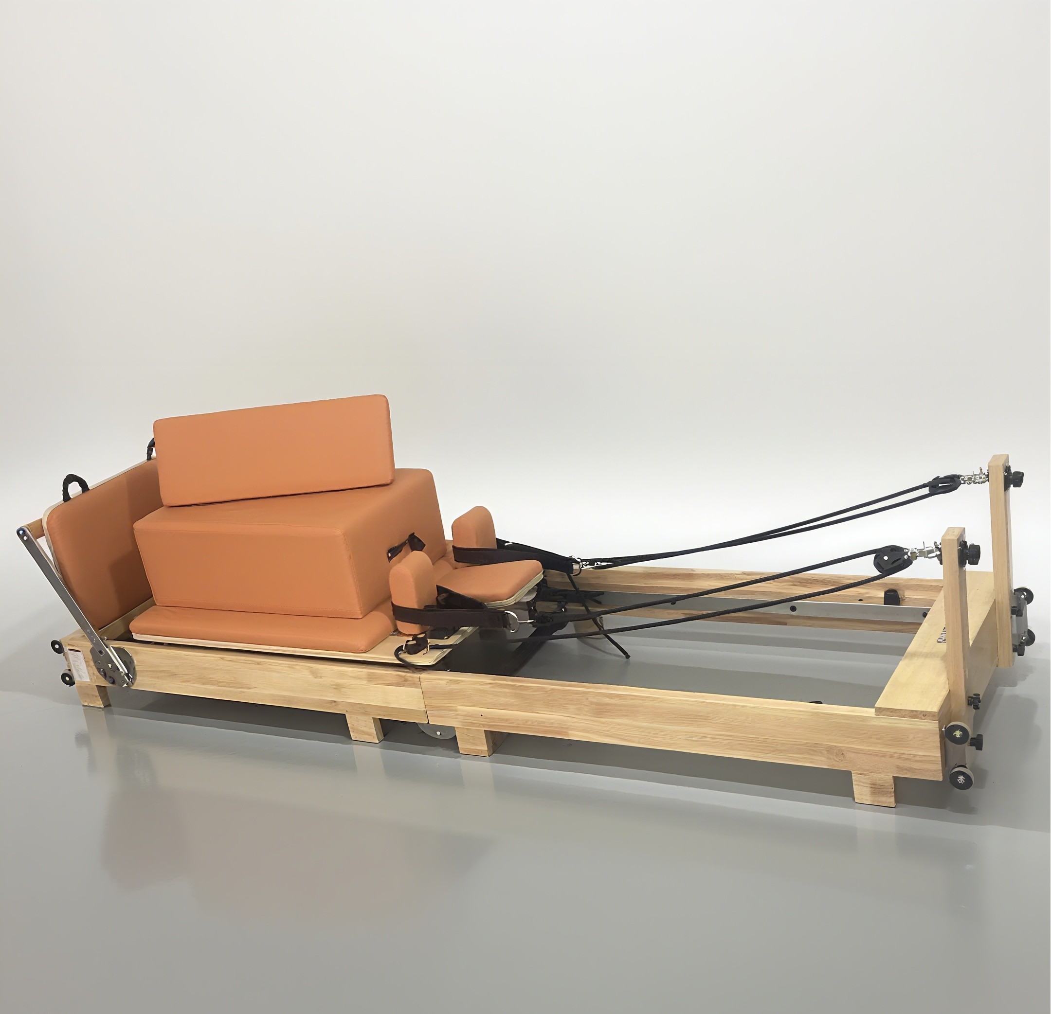 Foldable Oak Wood Pilates Refo - مراجعة Pilates & Yoga Vida وسعره