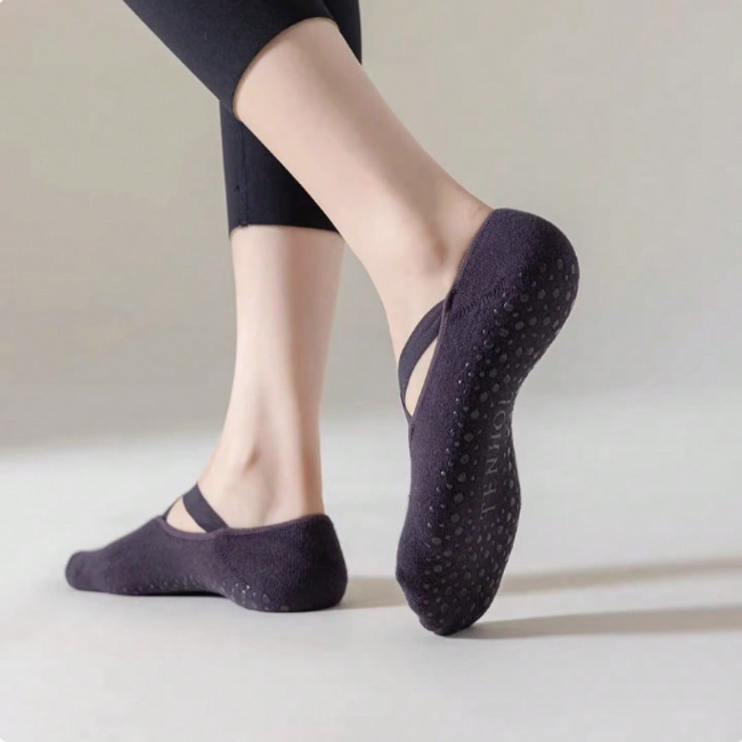 Anti-slip silicone sole yoga s - مراجعة Pilates With Yoga وسعره