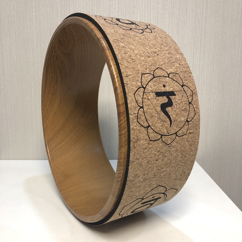 Wooden Yoga Wheel Quality Wood - مراجعة Yoga Wheel Dharma وسعره