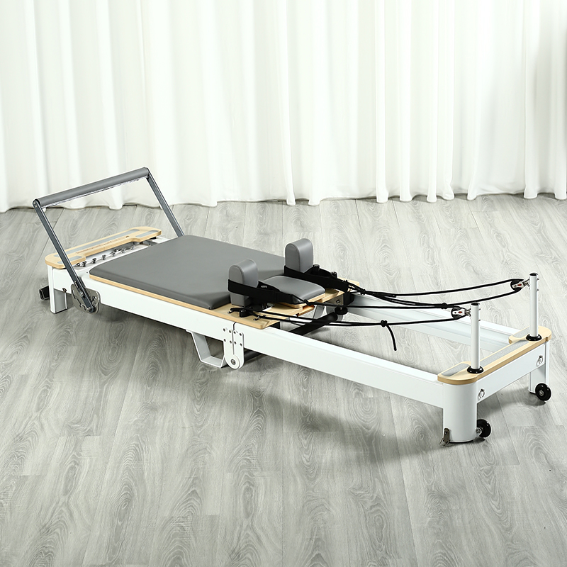 Oak Pilates Reformer, White Al - مراجعة Pilates & Yoga Vida وسعره
