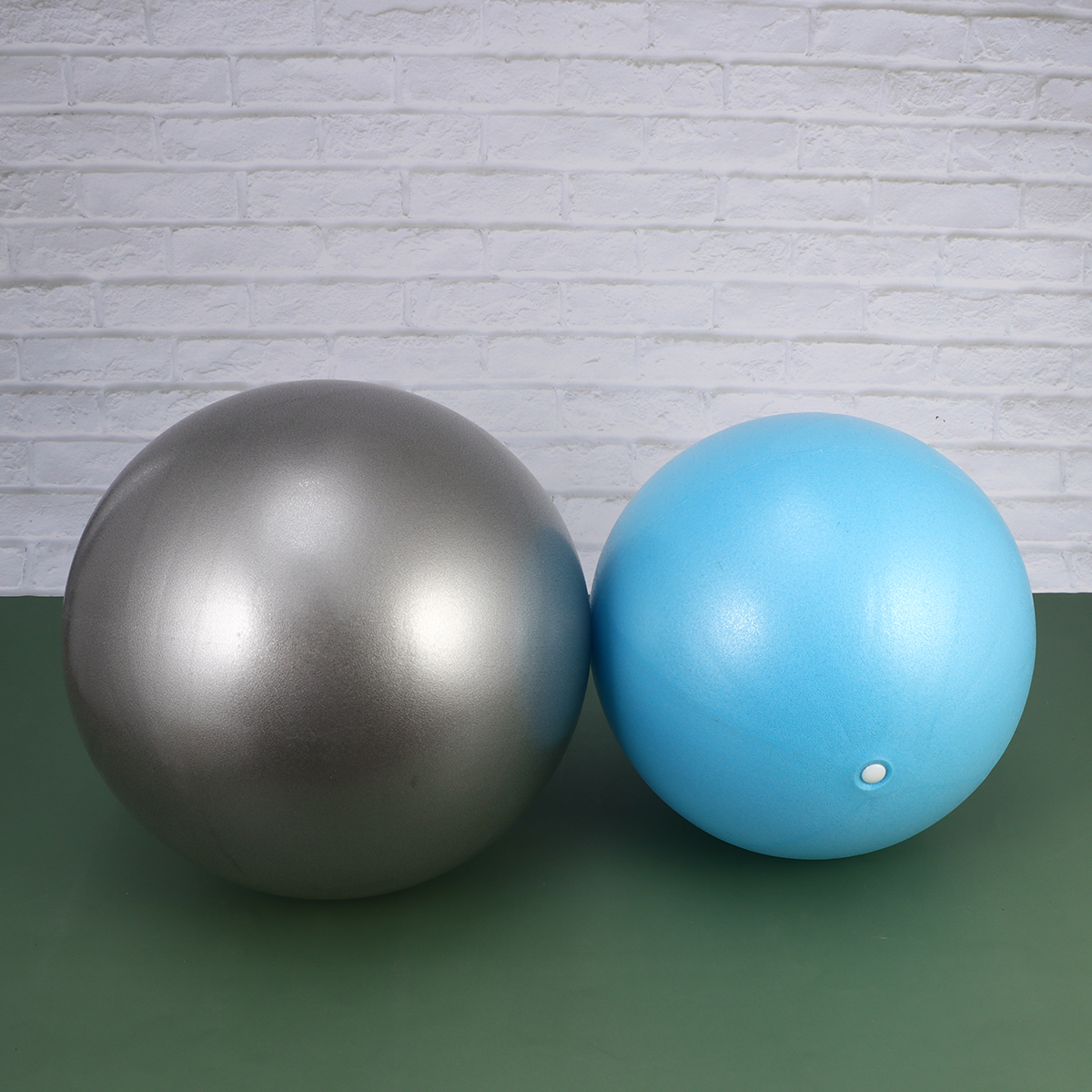 2pcs Thickened Frosted Yoga 15 - مراجعة Pilates Toning Ball وسعره